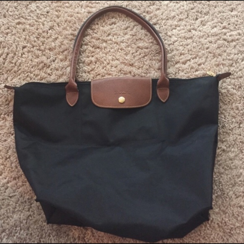 Longchamp Le Pliage Medium Black Tote